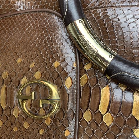 Authenticate Gucci Handbags in 8 Steps .